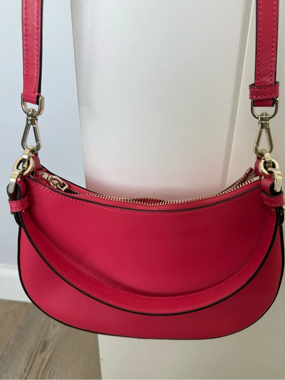 kate spade staci crossbody in dark watermelon gelato VGUC